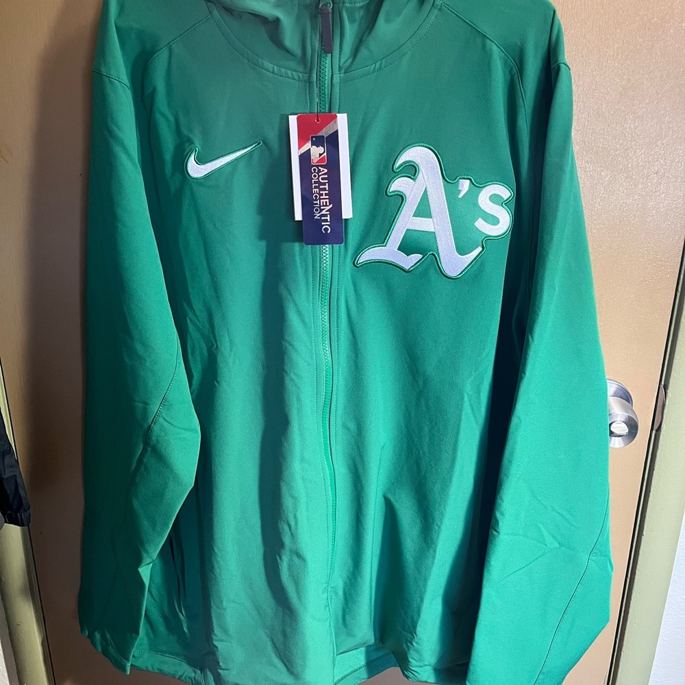 Oakland Athletics Nike Therma-Fit Green Jacket
